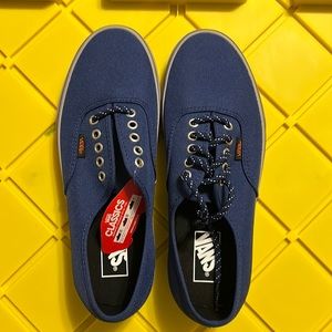 Vans Authentic Mens Size 8.5 Shoes Estate Blue canvas shoe. Never worn.